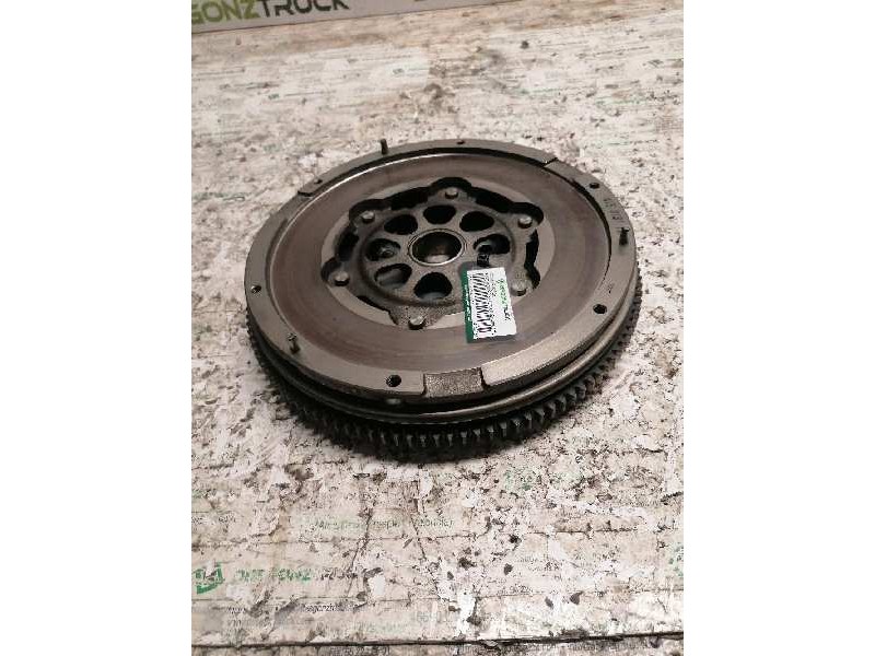 Recambio de volante motor para ford mondeo berlina (ge) ambiente referencia OEM IAM 415018110  