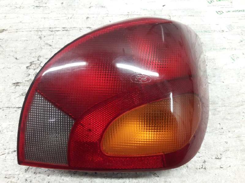 Recambio de piloto trasero derecho para ford fiesta berlina básico referencia OEM IAM 96FG13N004AA  