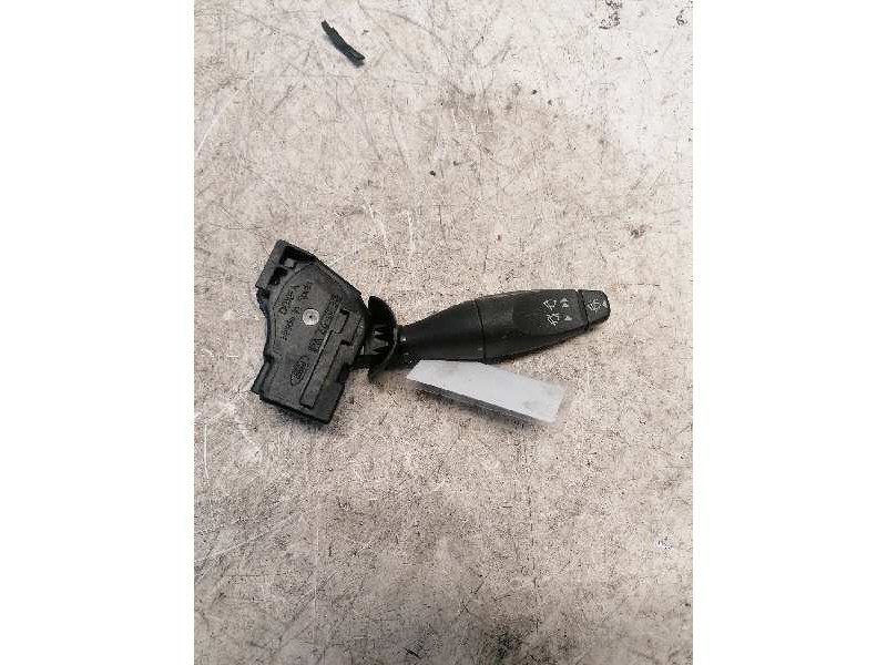 Recambio de mando limpia para ford focus berlina (cak) ghia referencia OEM IAM 98AG17A553CC 10 PINS 