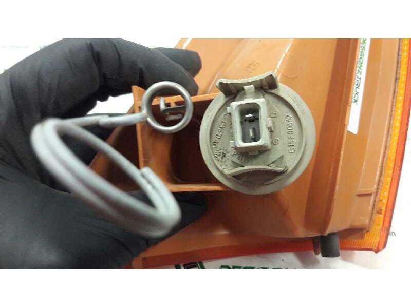 Recambio de piloto delantero derecho para ford fiesta berl./courier surf referencia OEM IAM  NARANJA 