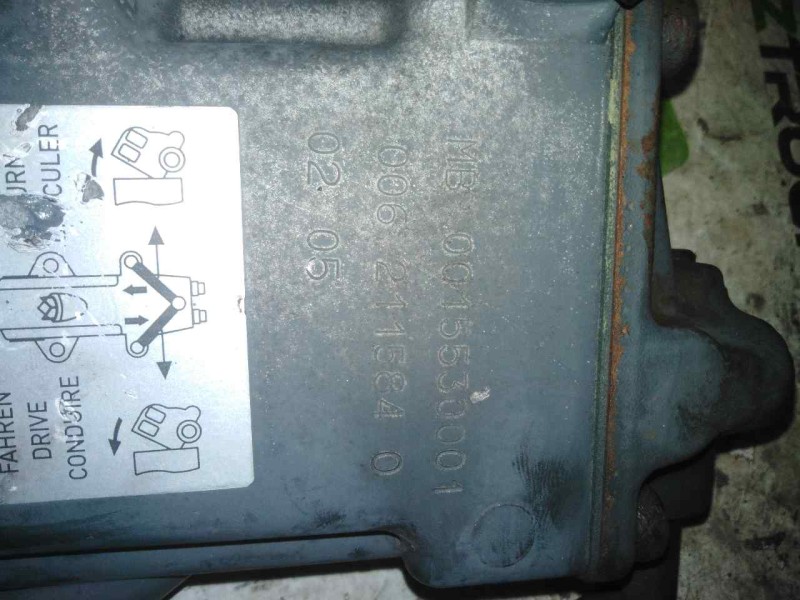 Recambio de bomba elevacion cabina para mercedes-benz axor 2-ejes 18 ton 2004 referencia OEM IAM 0015530001  