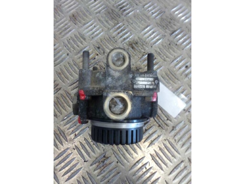 Recambio de valvula aire para iveco eurocargo tector 5.9 diesel referencia OEM IAM AC574AXY  VALVULA RELE