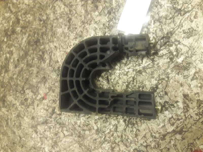 Recambio de soporte para renault clio ii fase i (b/cbo) 1.2 referencia OEM IAM 7700412299  
