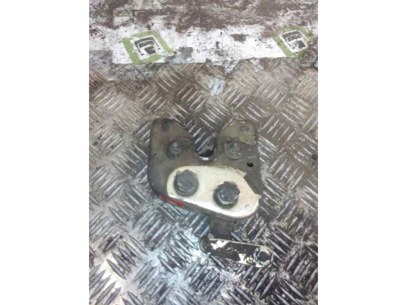 Recambio de cierre cabina derecho para nissan trucks atleon 140 referencia OEM IAM   