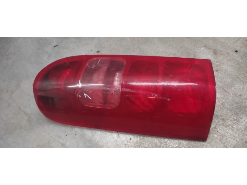 Recambio de piloto trasero izquierdo para nissan interstar (x70) 2.2 dci diesel cat referencia OEM IAM   