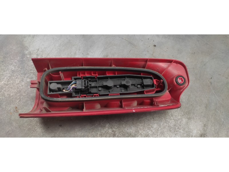 Recambio de piloto trasero izquierdo para nissan interstar (x70) 2.2 dci diesel cat referencia OEM IAM   