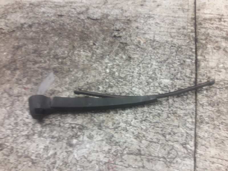 Recambio de brazo limpia trasero para volkswagen golf plus (5m1) bluemotion edition referencia OEM IAM   