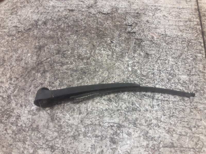 Recambio de brazo limpia trasero para volkswagen golf plus (5m1) bluemotion edition referencia OEM IAM   