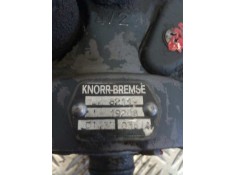 Recambio de valvula aire para man tg - a 18.xxx fg / bb   (e3/e4) m (largura mediana) referencia OEM IAM LA8211  VALVULA SECADOR 2