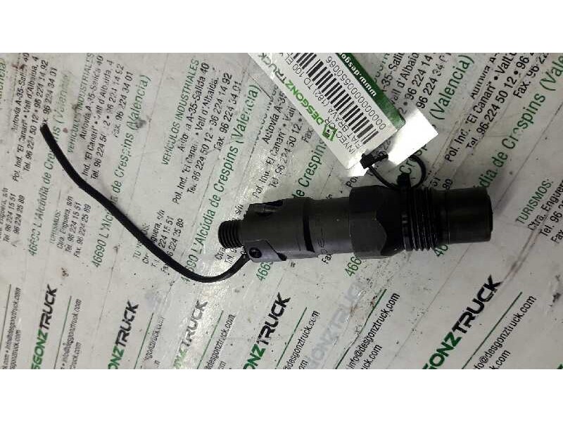 Recambio de inyector para fiat brava (182) td 100 elx referencia OEM IAM 011R02  