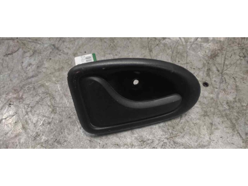 Recambio de maneta interior delantera izquierda para dacia logan laureate referencia OEM IAM 7700830078  