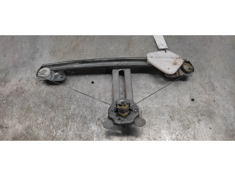 Recambio de elevalunas trasero izquierdo para dacia logan laureate referencia OEM IAM   MANUAL