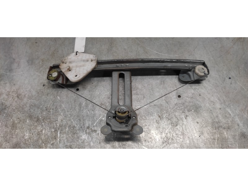 Recambio de elevalunas trasero derecho para dacia logan laureate referencia OEM IAM   MANUAL