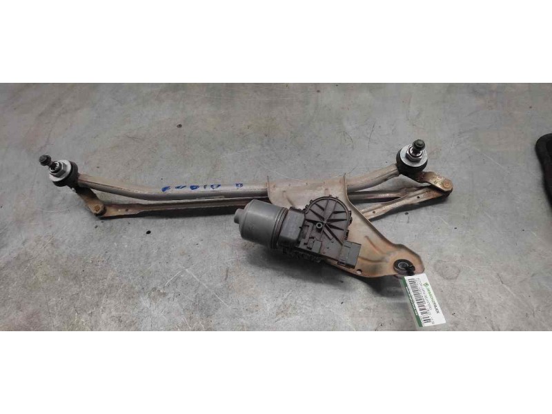 Recambio de motor limpia delantero para dacia logan laureate referencia OEM IAM 0390241544 5 PINS 