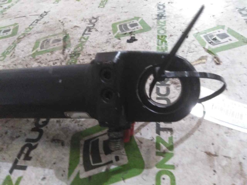 Recambio de brazo elevacion cabina para renault magnum ab 2005 12.8 diesel referencia OEM IAM 50106229108 121885 