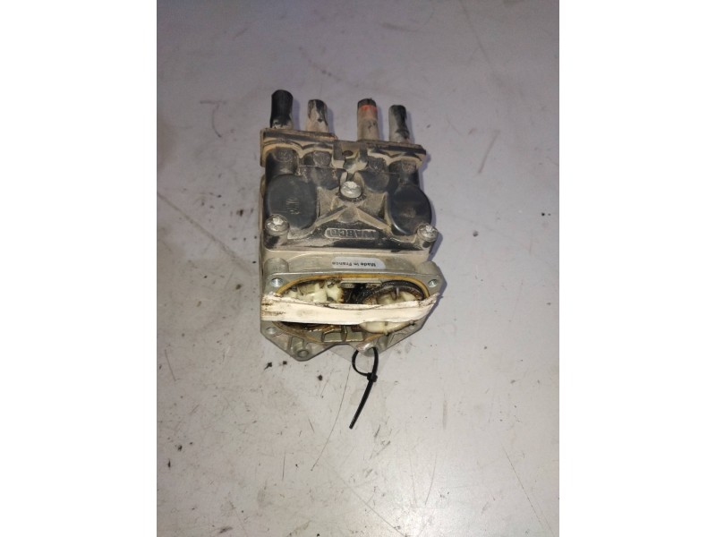 Recambio de valvula aire para renault hr xxx.18/26 premium 01 referencia OEM IAM 4614945332  