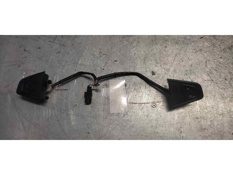Recambio de mando volante para opel movano b kasten/combi ka l1h1 2,8t referencia OEM IAM   2 PINS