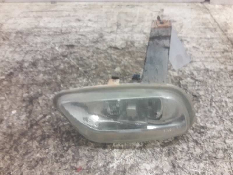Recambio de faro antiniebla derecho para peugeot 106 (s2) kid referencia OEM IAM   