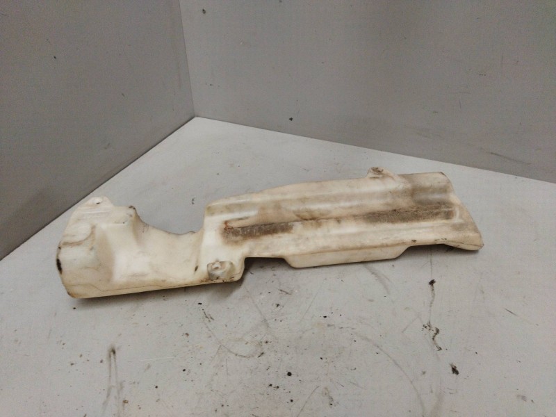 Recambio de deposito limpia para iveco eurocargo referencia OEM IAM   