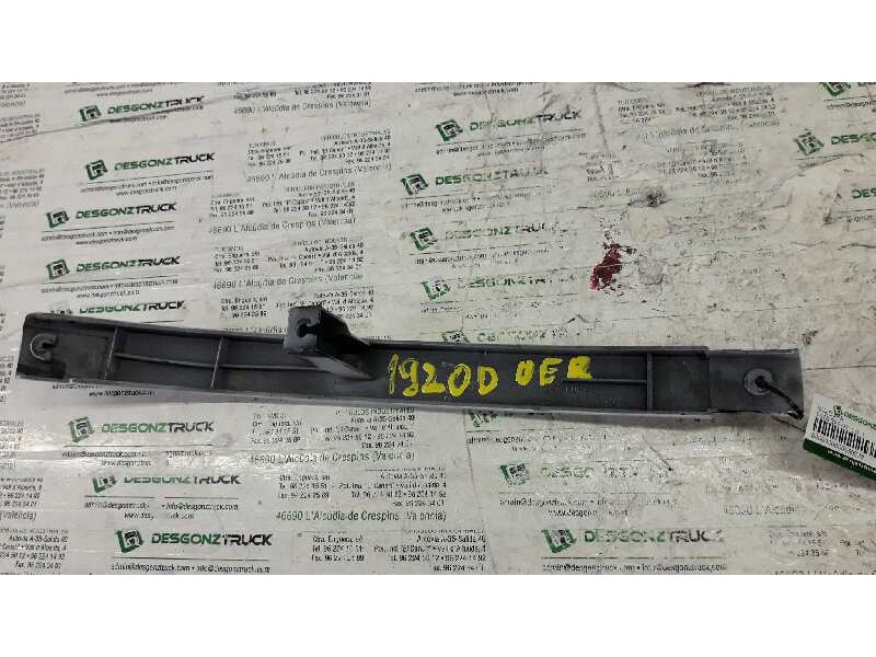 Recambio de moldura para tata safari 1.9 referencia OEM IAM  DERECHA DE BAJO EL FARO 
