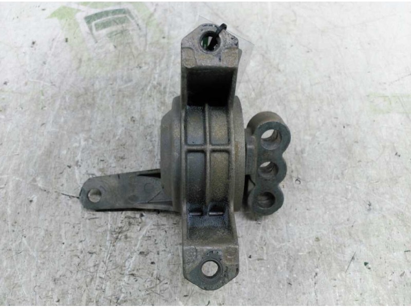 Recambio de soporte motor derecho para opel zafira a blue line referencia OEM IAM 90538547  