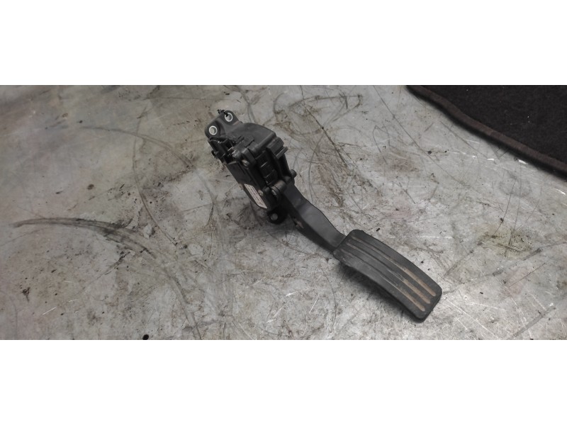 Recambio de potenciometro pedal para dacia logan laureate referencia OEM IAM 8200386506B 6PV00908502 6 PINS