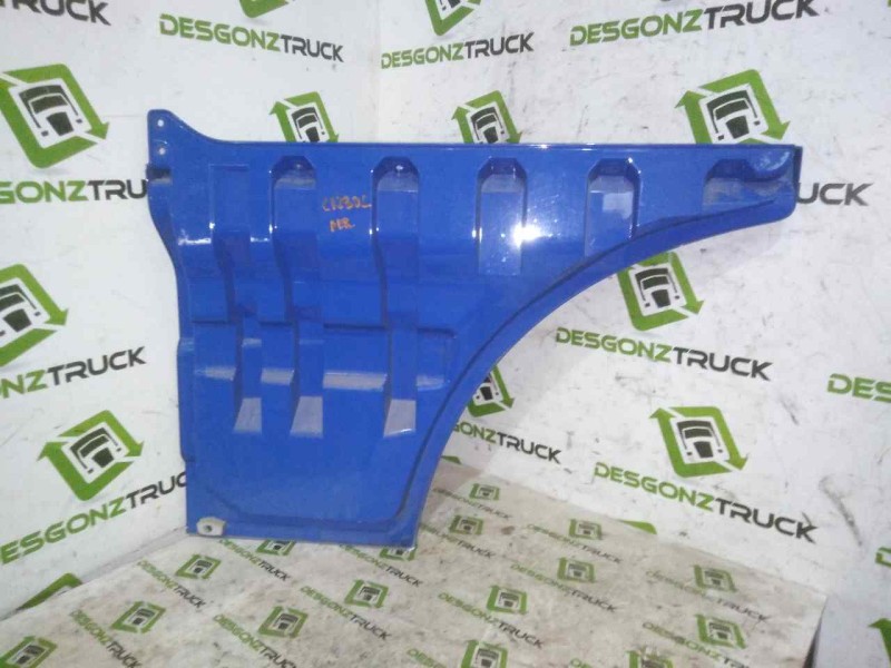 Recambio de moldura puerta delantera derecha para man tgx 18.xxx 12.4 diesel referencia OEM IAM   