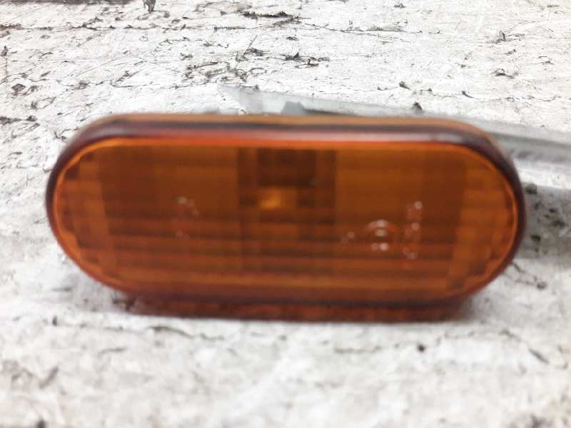 Recambio de piloto lateral derecho para volkswagen golf iii berlina (1h1) cl referencia OEM IAM 3A0949117A  