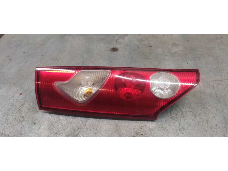 Recambio de piloto trasero izquierdo para renault kangoo dynamique referencia OEM IAM   