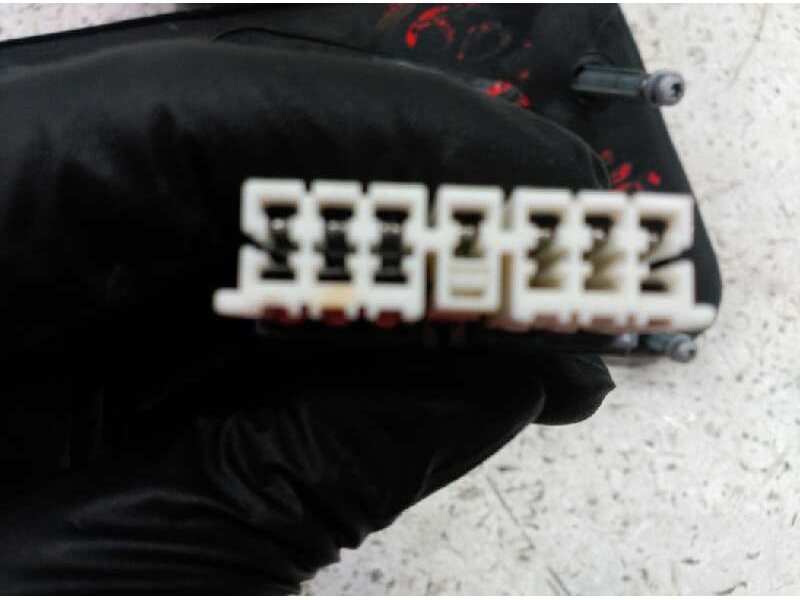 Recambio de retrovisor derecho para peugeot 406 berlina (s1/s2) stdt referencia OEM IAM   