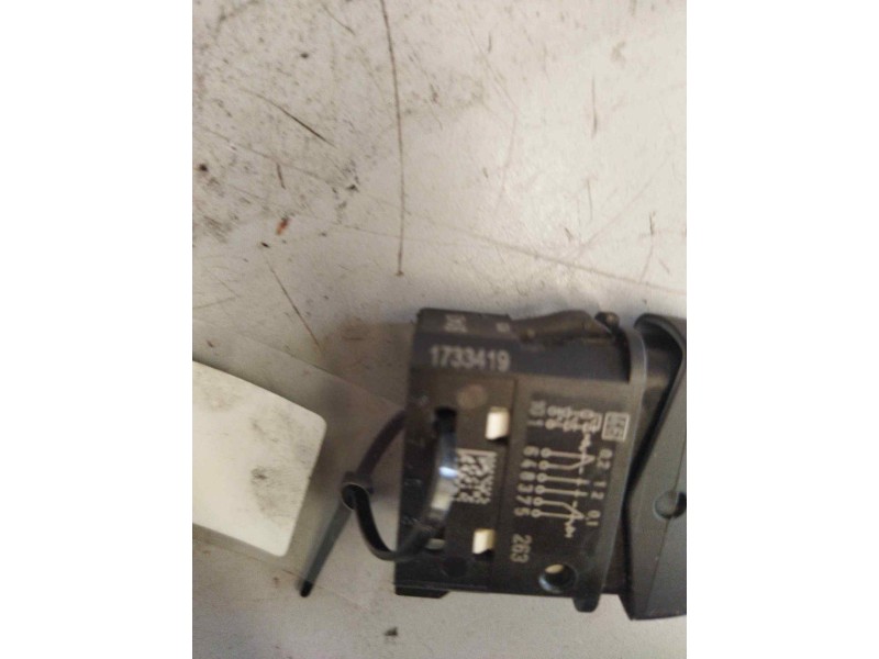 Recambio de interruptor para scania serie p/g/r (l-clase) 12.7 diesel referencia OEM IAM 1733419  