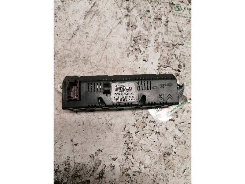 Recambio de pantalla multifuncion para peugeot 207 rc referencia OEM IAM 9664644280 NS339493 12 PINS