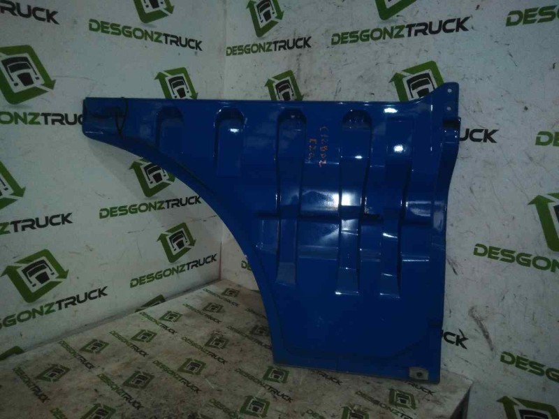 Recambio de moldura puerta delantera izquierda para man tgx 18.xxx 12.4 diesel referencia OEM IAM 81626100019  