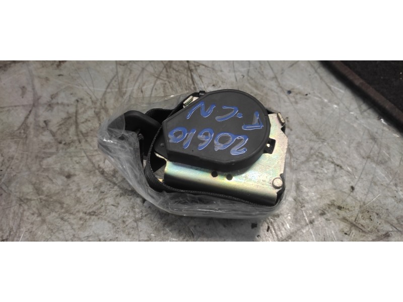 Recambio de cinturon seguridad trasero central para dacia logan laureate referencia OEM IAM   