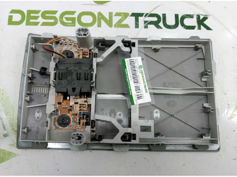 Recambio de luz interior para opel astra h berlina 1.7 16v cdti referencia OEM IAM 13111824  