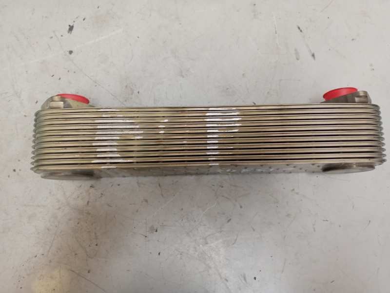 Recambio de enfriador aceite motor para iveco stralis (as) 11.1 diesel referencia OEM IAM 5801489595  