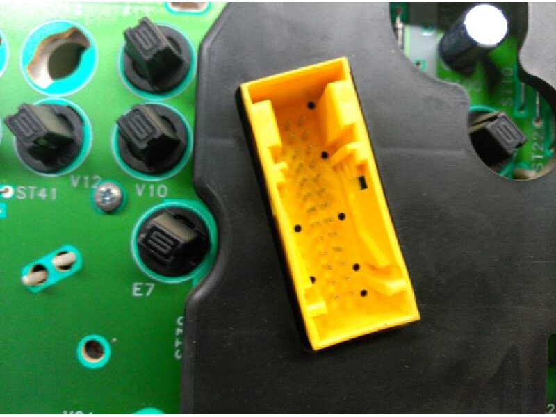 Recambio de cuadro instrumentos para citroën xantia berlina 1.9 td sx referencia OEM IAM 9634924180K  