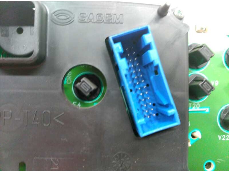 Recambio de cuadro instrumentos para citroën xantia berlina 1.9 td sx referencia OEM IAM 9634924180K  