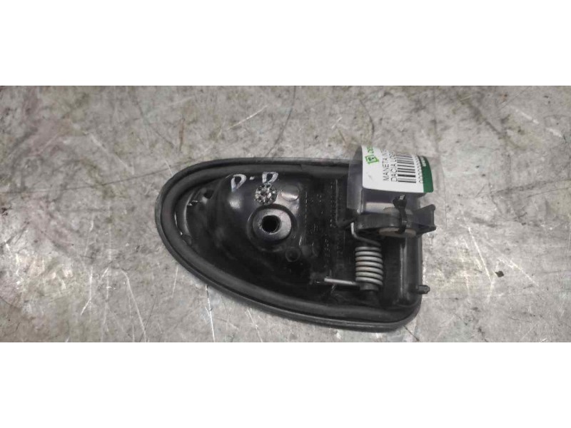 Recambio de maneta interior delantera derecha para dacia logan laureate referencia OEM IAM 7700830079  