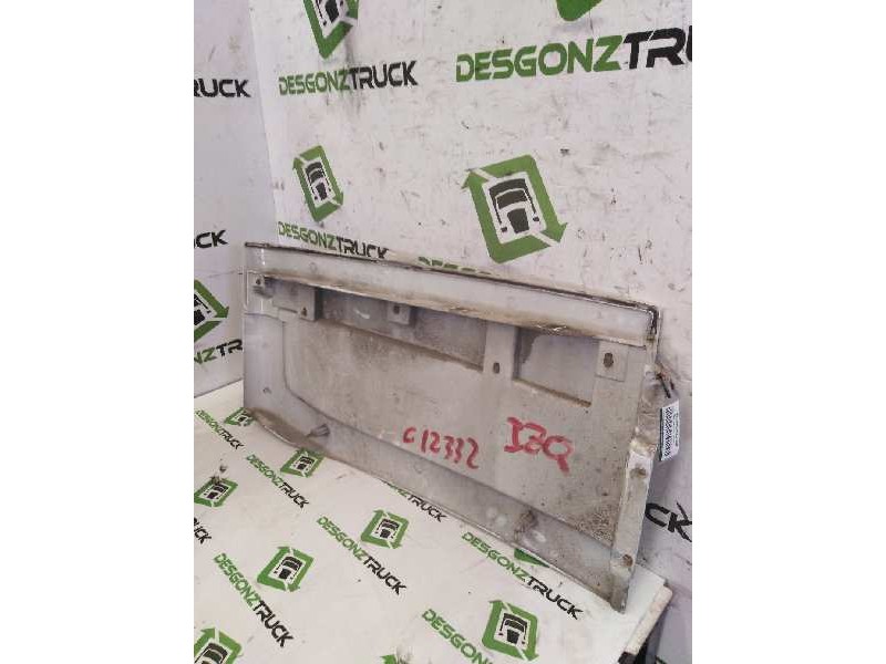 Recambio de moldura trasera cabina para iveco stralis (as) 12.9 diesel referencia OEM IAM  PARTE IZQUIERDA 