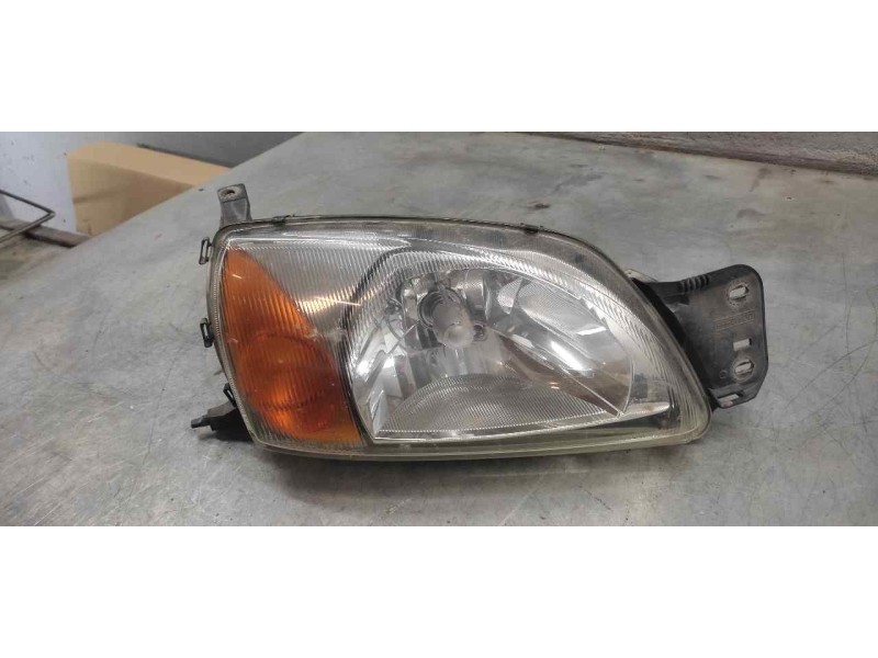 Recambio de faro derecho para ford fiesta berlina básico referencia OEM IAM   