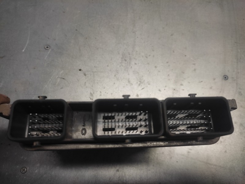 Recambio de centralita motor uce para renault scenic ii emotion referencia OEM IAM 8200321263 8200387138 215842882A