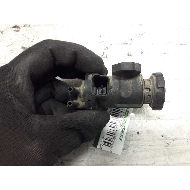 Recambio de valvula aire adicional para citroën c5 berlina 2.2 hdi exclusive automático referencia OEM IAM 9635704380  
