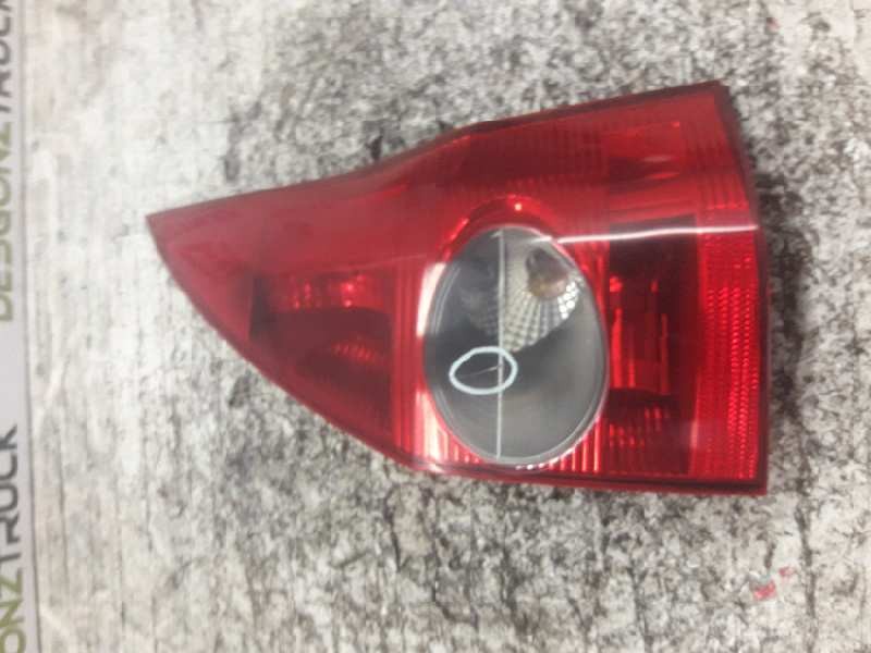 Recambio de piloto trasero derecho para renault megane ii familiar dynamique referencia OEM IAM   