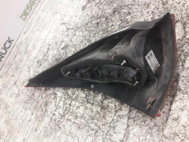 Recambio de piloto trasero derecho para renault megane ii familiar dynamique referencia OEM IAM   