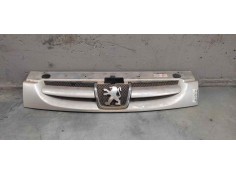 Recambio de rejilla delantera central para peugeot partner (s2) 1.9 diesel referencia OEM IAM   