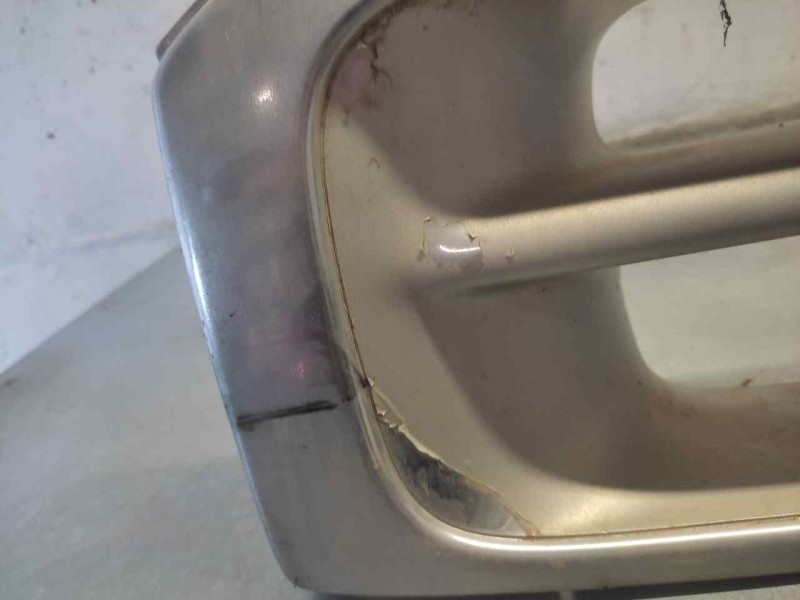 Recambio de rejilla delantera central para ford ranger (er) cabina doble royal 4x4 referencia OEM IAM   