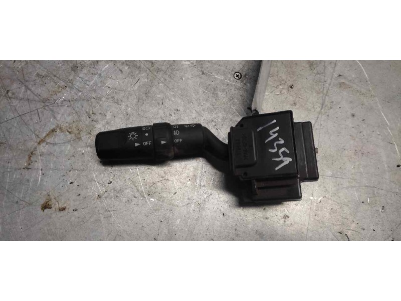 Recambio de mando intermitentes para mazda 3 berlina (bk) 1.6 crdt active referencia OEM IAM   11 PINS