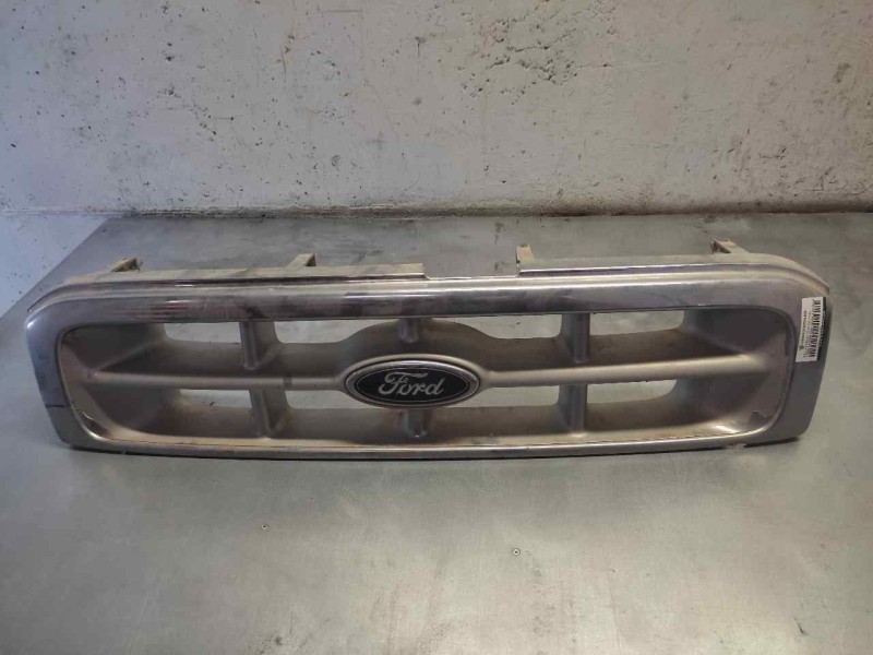 Recambio de rejilla delantera central para ford ranger (er) cabina doble royal 4x4 referencia OEM IAM   