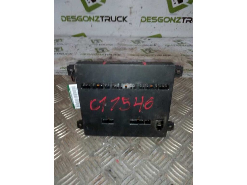 Recambio de caja reles / fusibles para nissan trade 100 chasis cabina referencia OEM IAM 24063G4900  